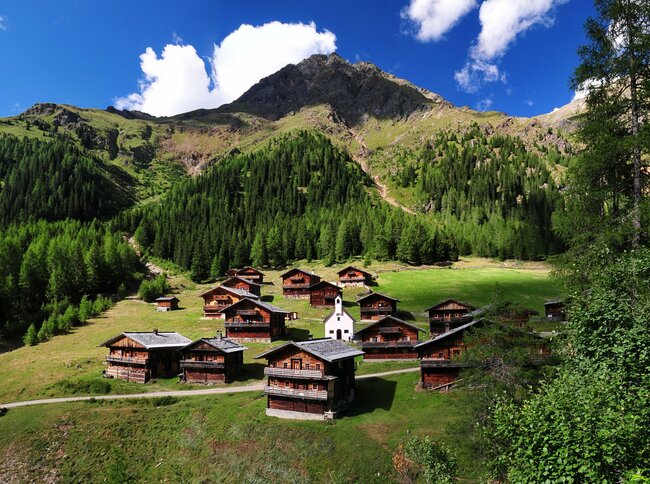 Blick auf die Oberstaller Almen im Villgratental