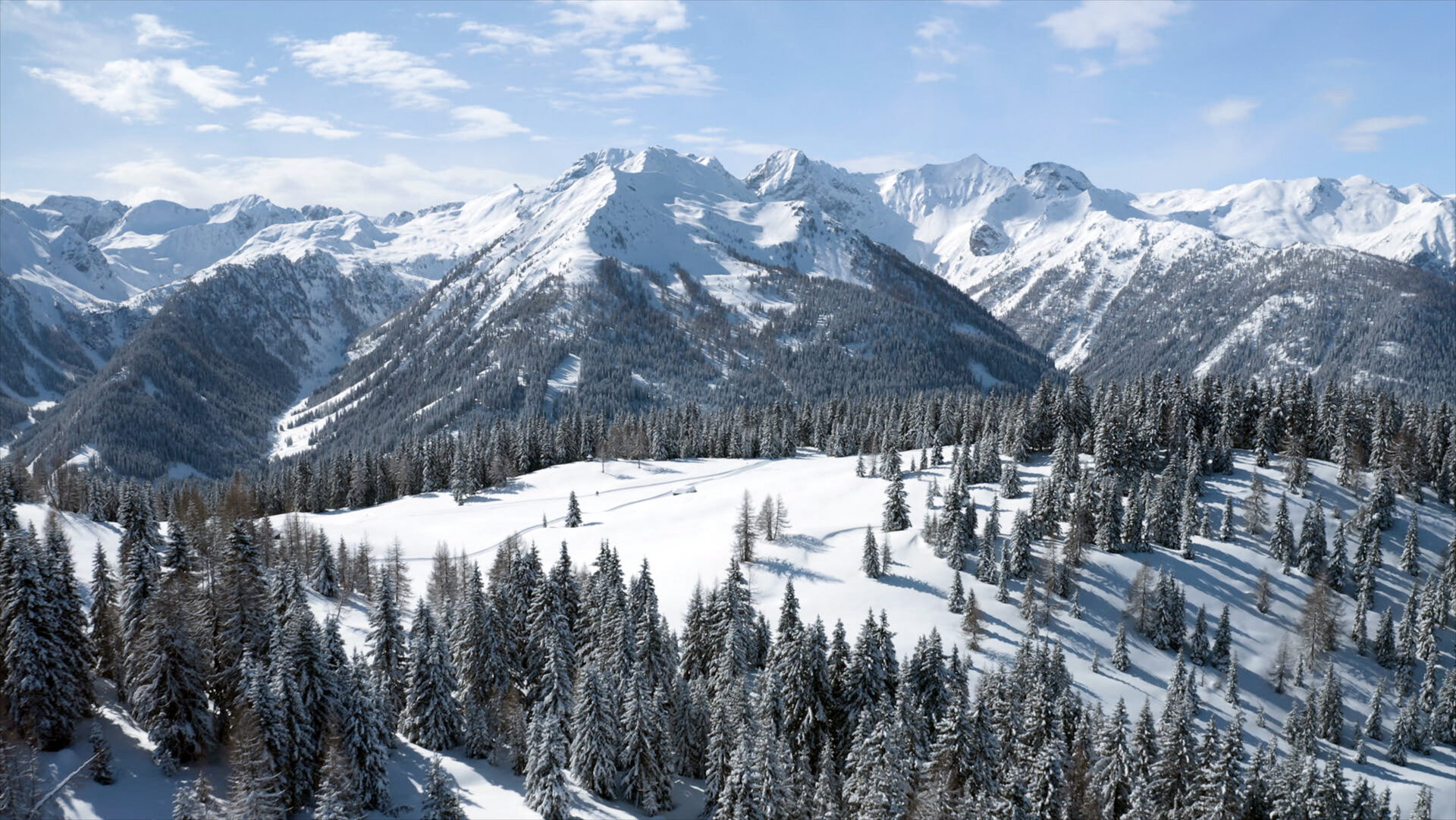 Kartitsch je první certifikovanou zimní turistickou vesnicí v Rakousku. Ausblick auf die Winterlandschaft von Kartitsch