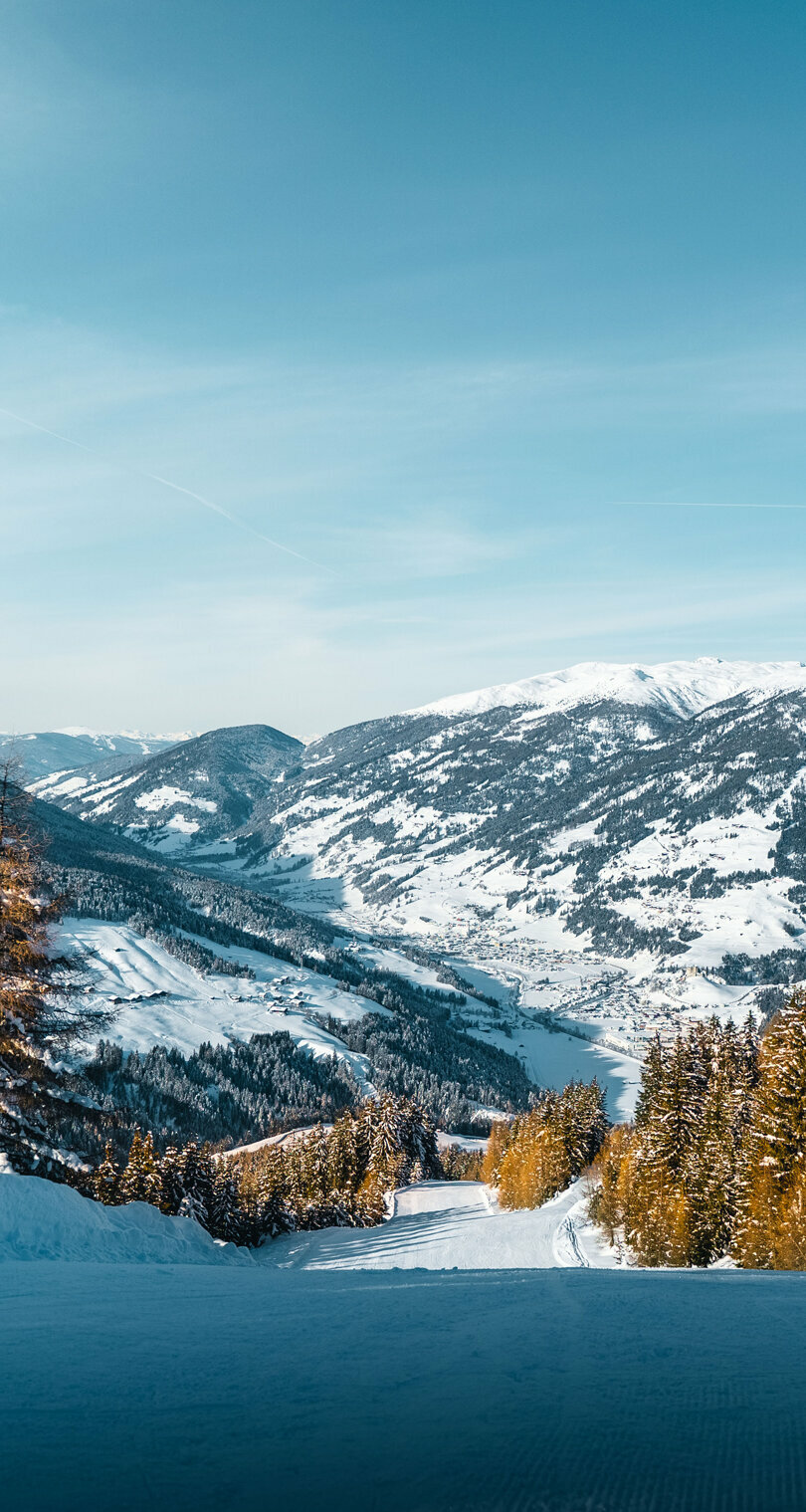 Majestätische Aussicht beim Skifahren in Kartitsch