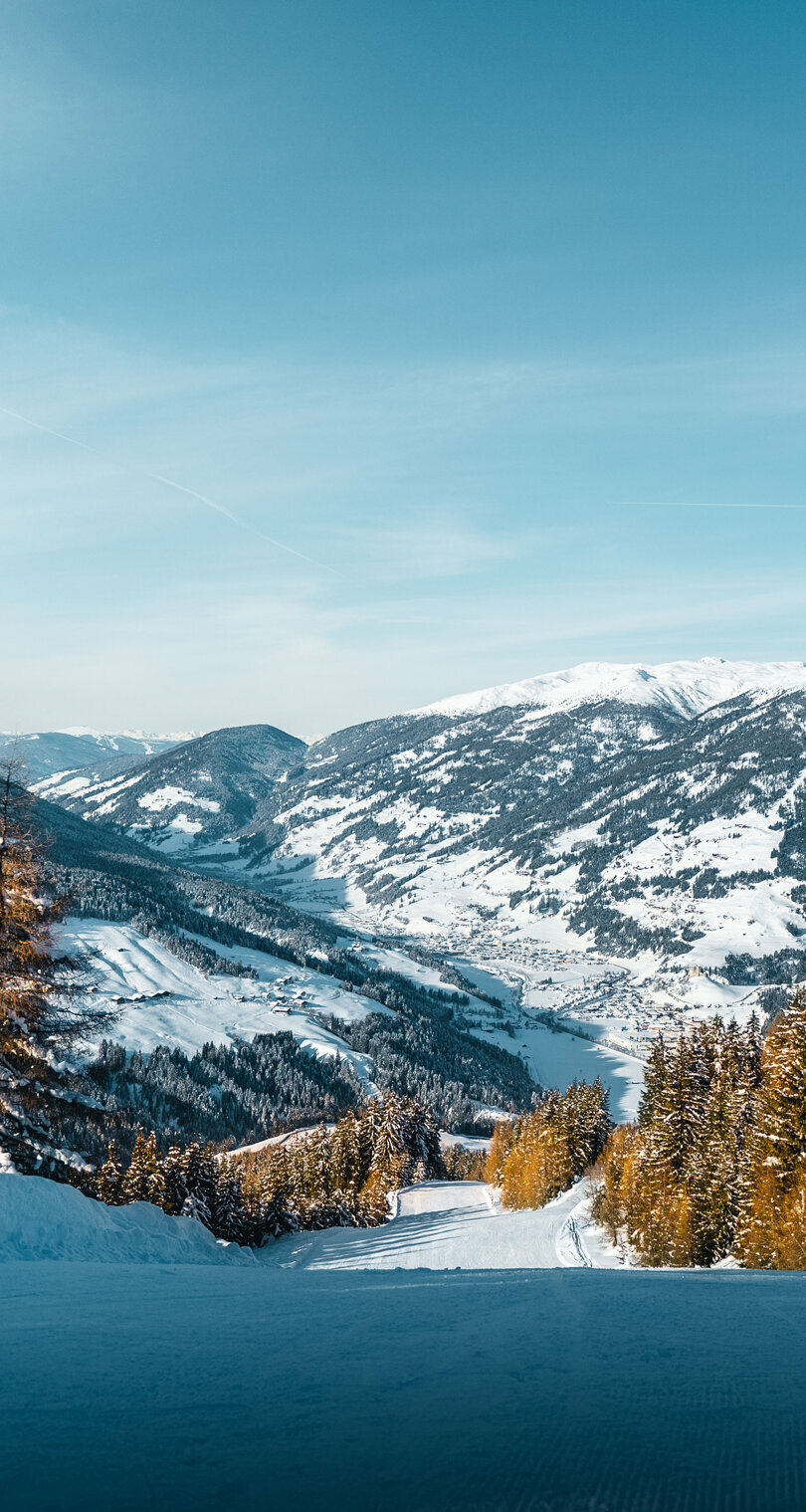 Majestätische Aussicht beim Skifahren in Kartitsch