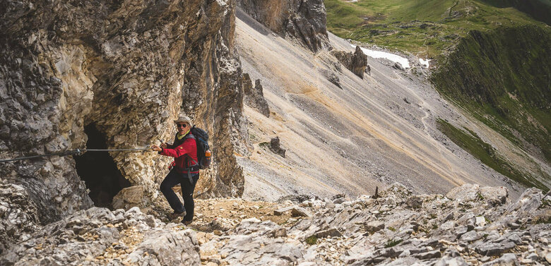Im Aufstieg zur Großen Kinigat - im Hintergrund Filmoor