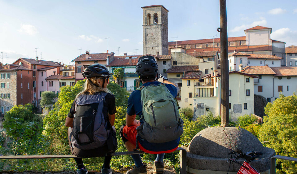 Radprojekt Parkade Pause mit Ausblick Der Weg ist das Ziel