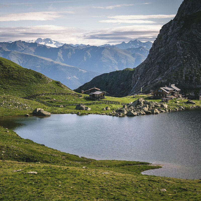 Obstanser See mit Hütte