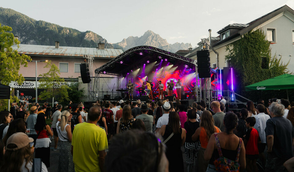 Bühnenansicht am Sommerfest Lienz