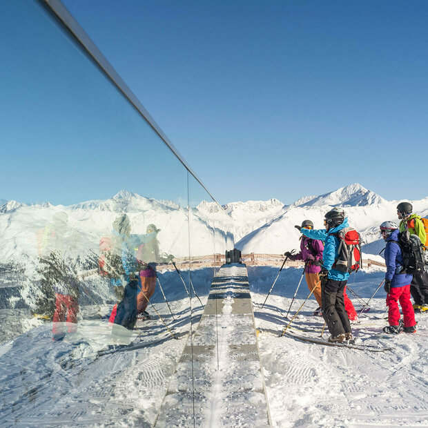 Lagebesprechung - Skifahren im Skizentrum Sillian Hochpustertal
