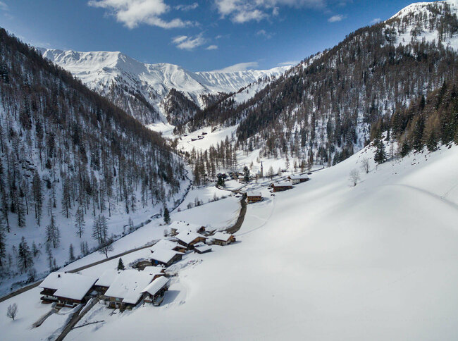 Blick ins Tal beim Skitourenhotspot Herz-Ass Villgraten