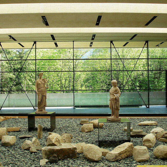 Aguntum innen Doelsach Innenansicht mit archäologischen Ausgrabungen des Aguntums in Dölsach.