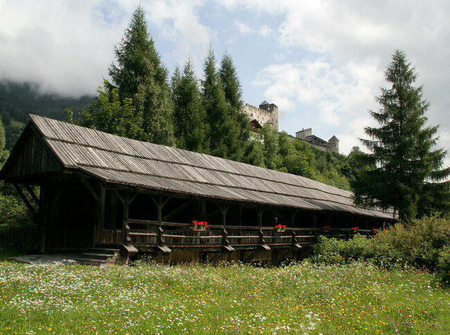 Die Punbrugge mit der Burg Heinfels Die Punbrugge mit der Burg Heinfels