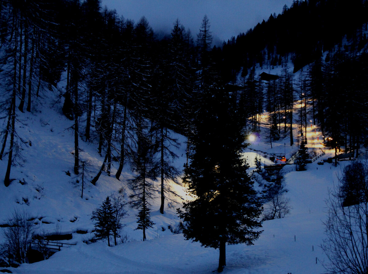 Beleuchtete Rodelbahn am Kalksteinerweg in Innervillgraten