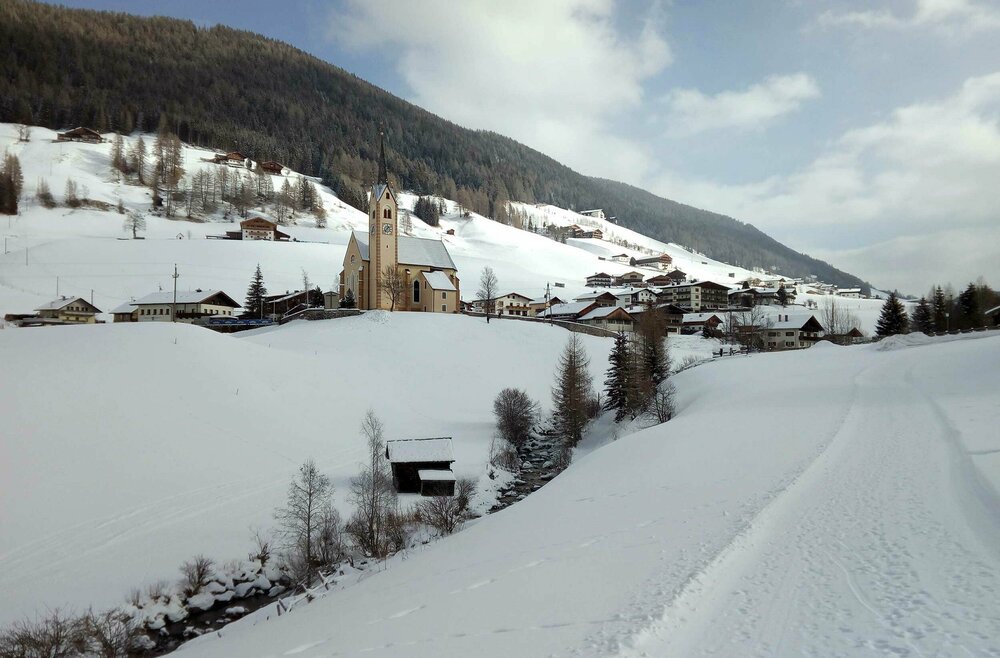 winterwanderdorf-kartitsch Blick auf Kartitsch beim Winterwandern