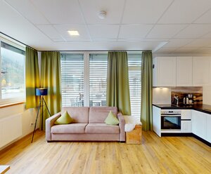 Chalet-West