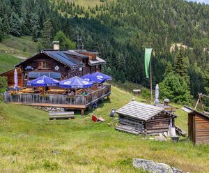 Herbstkulinarik auf der Winklerner Hütte