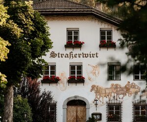 Strasserwirt - Ansitz zu Tirol