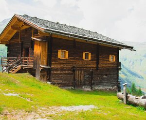 Almhütte 1  Kamelisenalm Bergmann Josef