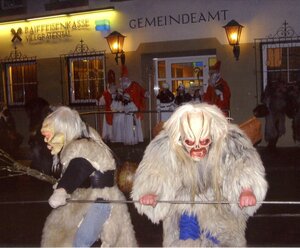 Nikolaus- und Krampusumzug