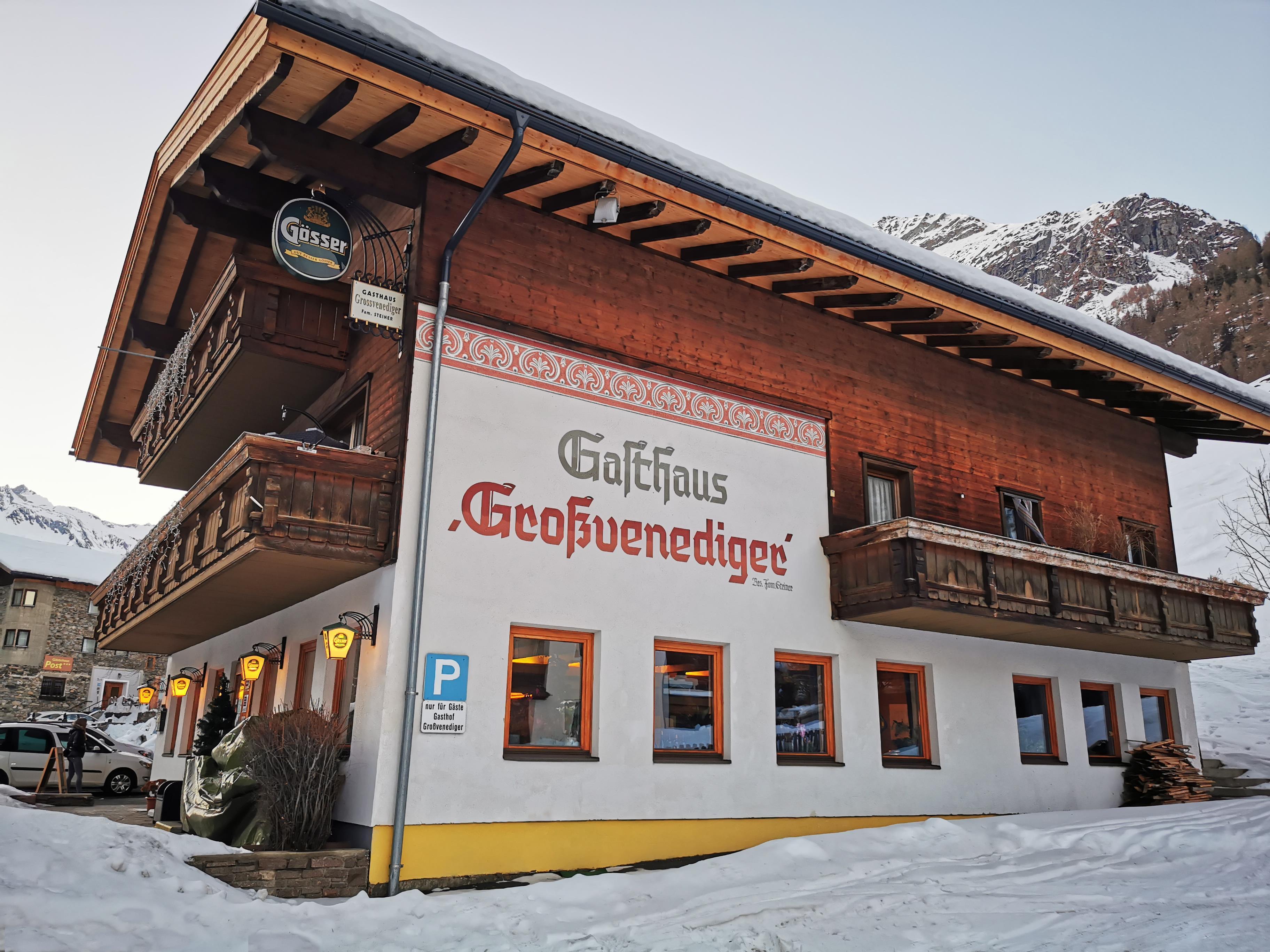 Gasthaus-Grossvenediger-aussen-Winter.jpg
