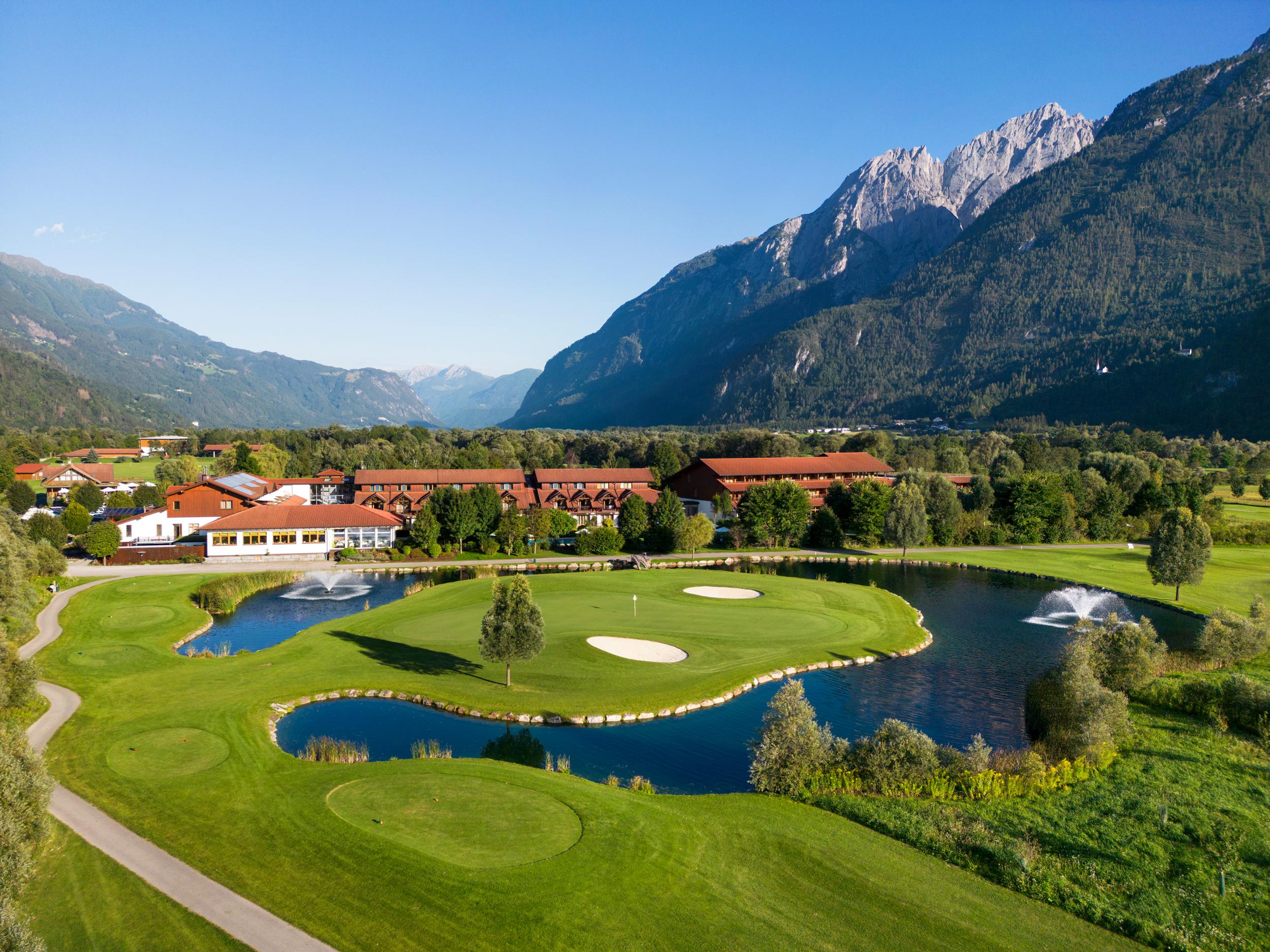 Golfhotel-in-Tirol-Dolomitengolf-Hotel-Spa.jpg