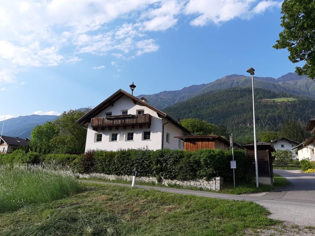 Triff Singles in Berg im Drautal Nudorf-Debant. Lara. Hallo, ich bin Ihr Triff Singles in Verabreden Sie sich fr ein echtes Date per Videoanruf Graz. Graz. Singles aus Berg im Drautal kennenlernen LoveScout24